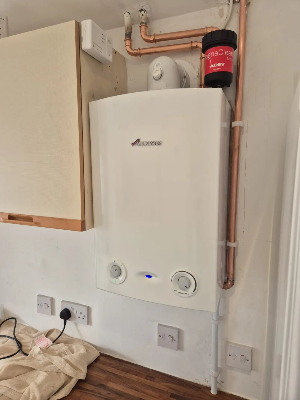 Test equipment connected to a domestic boiler